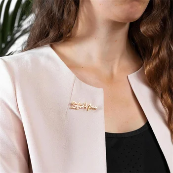 Insigne Personalizate Cu Numele Scrisoare Broșă Pin Personalizat, Personalizare Logo-Ul Companiei De Moda Cadouri Accesorii, Ace De Brosa Pentru Femei